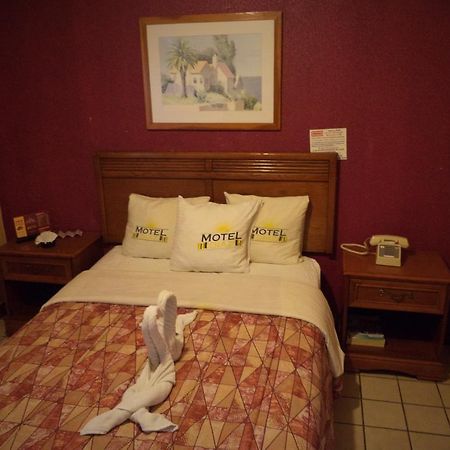 Hotel Diaz Tijuana Kültér fotó